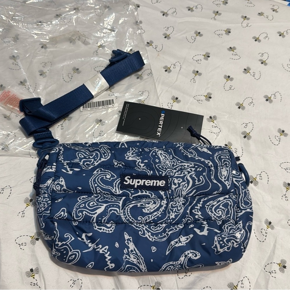 Supreme Blue Paisley Puffer Side Bag - Picture 5 of 8